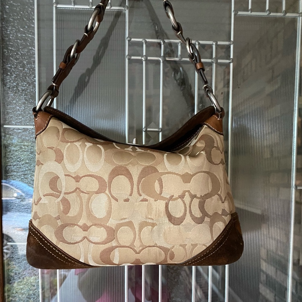 Coach bag w/ signature logo. Canvas with suede -leather strap. GREAT CONDITION. - Picture 2 of 16